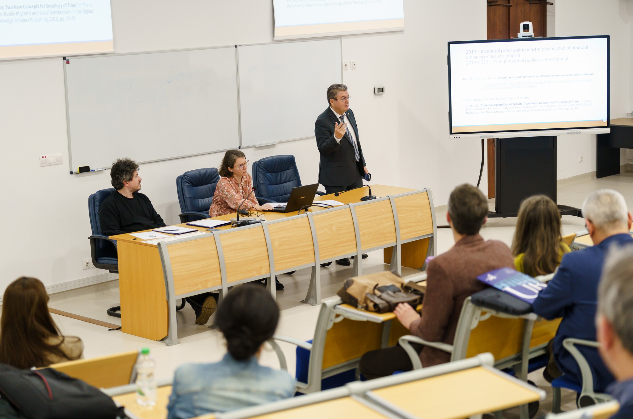 Conferința Anuală de Comunicare a Rezultatelor Cercetăriila Universitatea din București 2023